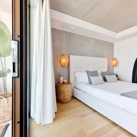 The Sweet Ocean Apartment *